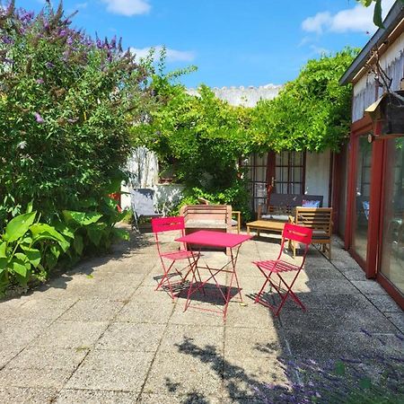 La Maison Rouge Paisible Maison De Pays Saujon Bagian luar foto