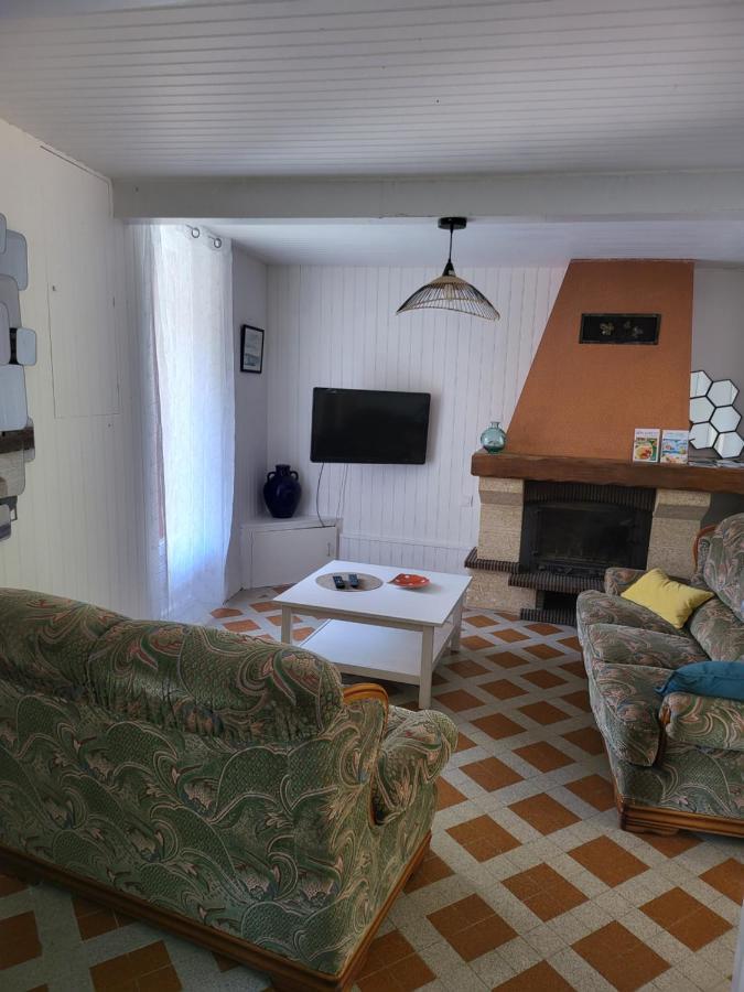 La Maison Rouge Paisible Maison De Pays Saujon Bagian luar foto